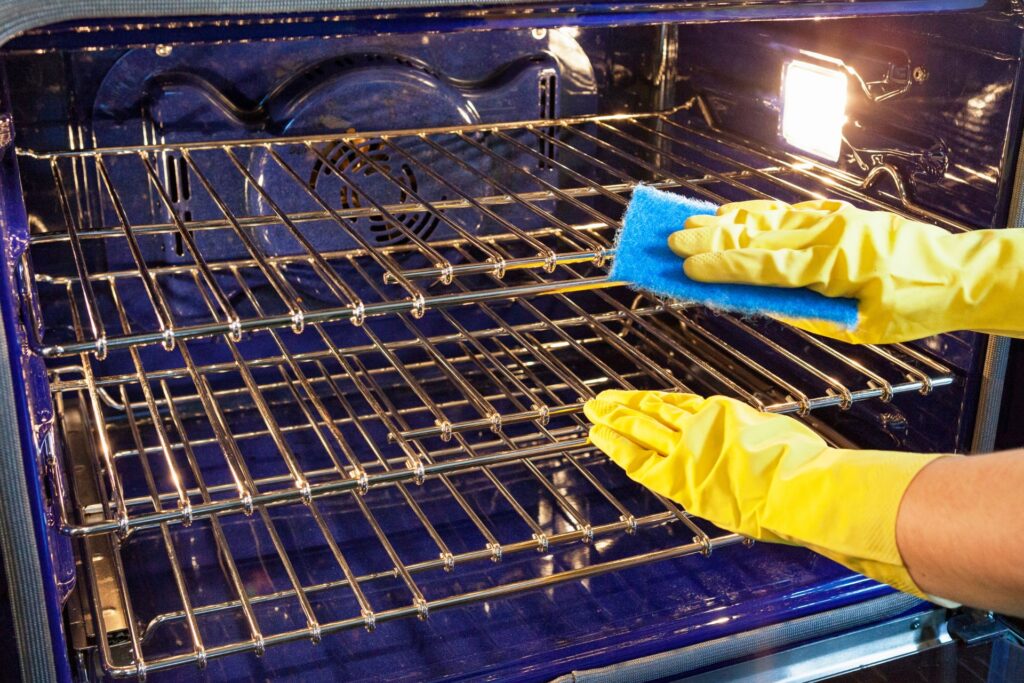 Oven Cleaning in Manhattan, NY